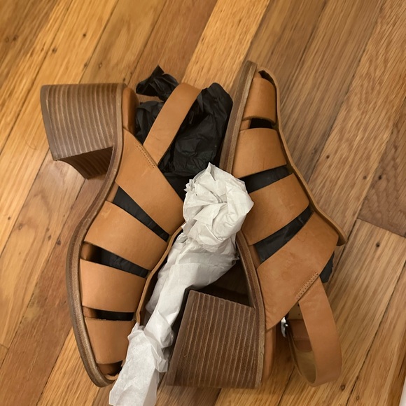 Freda Salvador Tan fisherman Sandals with Chunky Block Heel - Picture 3 of 7